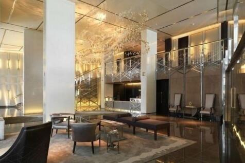 5 bed, 5 bath Apartment in London - Photo 3