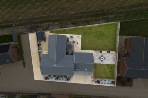 Plot size of 18 Old Station Yard
