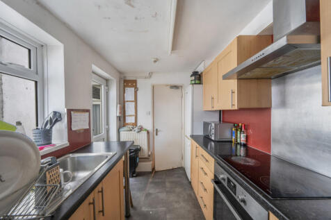 1355293-6-68c8217...