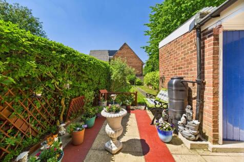 CAM05192G0-PR0075-STILL022