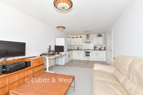 Lounge/Kitchen