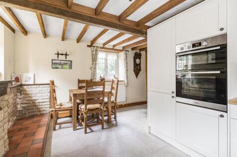 Vale Cottage, 4 Butchers Lane, Pattishall