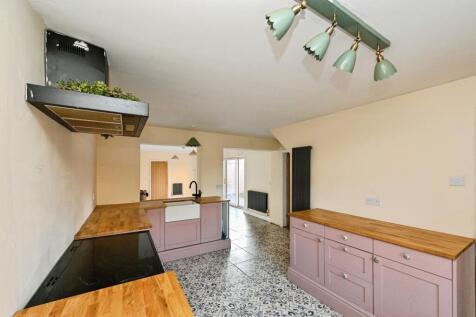 pbox-IMG.jpg