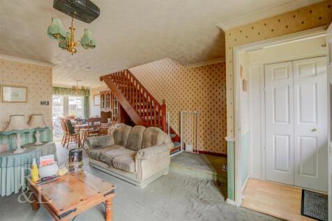 14 Carshalton Grove (3).jpg