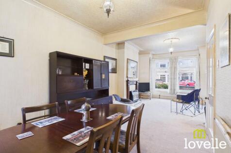 Living & Dining Room