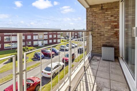 11 Norfolk Court-008.JPG