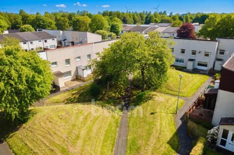 Eriskay Court, Dreghorn courtyard
