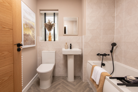 Oakham..Bathroom