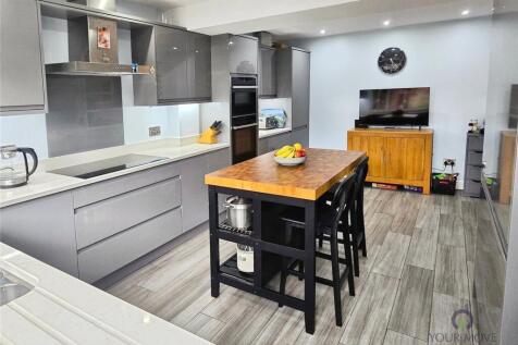 Breakfast Kitchen