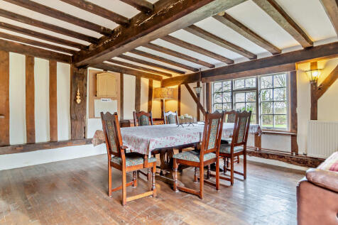 8637609-interior0...