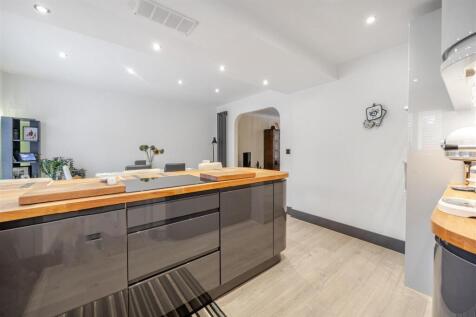 11 Herbert Gardens, Towcester