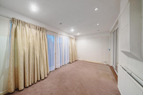 1377115-3-690cdeb...