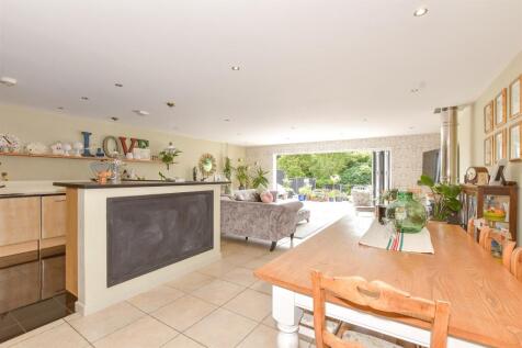 Lounge/ Kitchen/ Diner