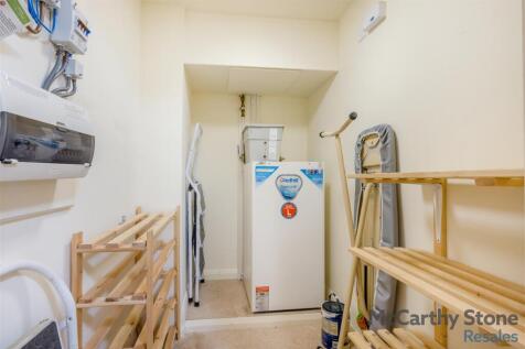 8676192-interior04.jpg
