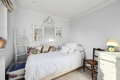 2 The Old Quay TN...