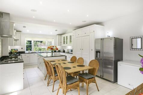 6 bed, 4 bath Detached in birmingham - Photo 6
