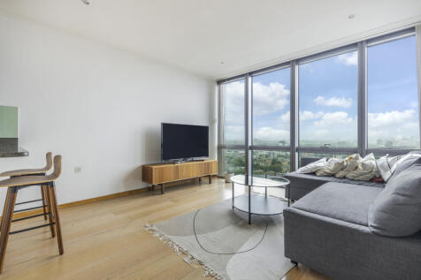 2 Bedroom Flat in E14 4EG