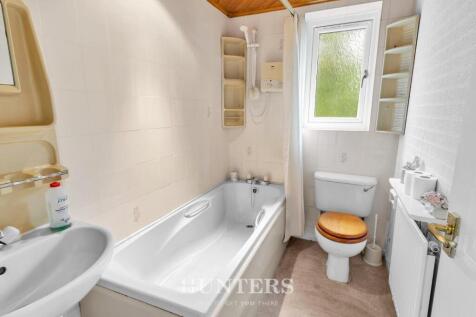 Hembury Close (15).jpg