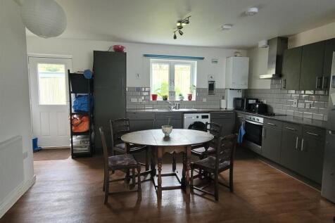 11TolverClose_KitchenDiner4.jpg