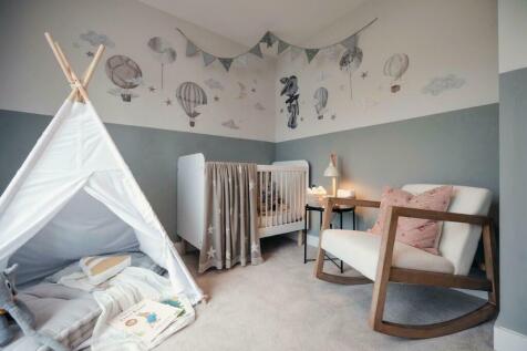 Ashton bed 4