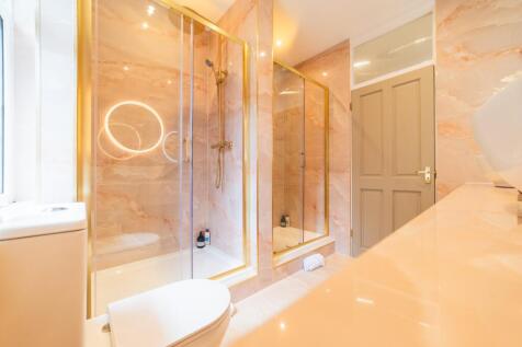 Award-winning Media team on EVERY Listing_16