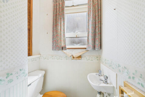 CAM03218G0-PR0625-STILL008