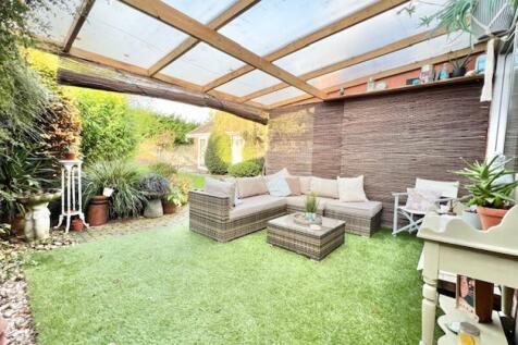 Covered garden seating