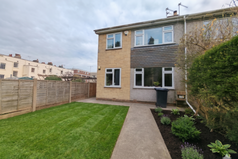 Property Ref; 55. If interested, please call or email to book a viewing This excellent semi-detached house comprising of large kitchen diner conservatory, four bedrooms, bathroom, separate w/c on grou