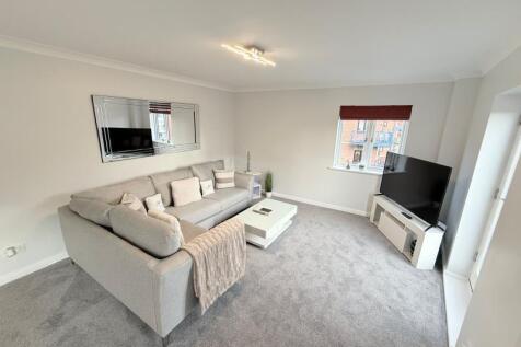 We are delighted to present this exquisite, fully furnished two-bedroom apartment located on the top floor of the prestigious Langton’s Wharf development, nestled along the picturesque River Aire in t
