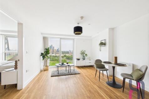 AVAILABLE 27TH JULY! Located in the up-and-coming Pomona Island On-site Gym Waterside Views Spacious Balconies Fantastic Transport Links