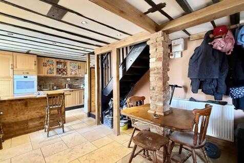 Kitchen/dining ro...