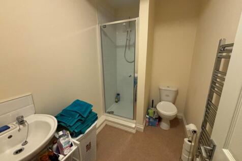 Flat 2 Shower Room