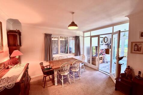 Dining Room 1.jpg