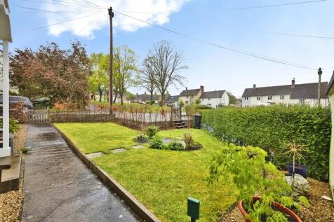 Garden & Parking