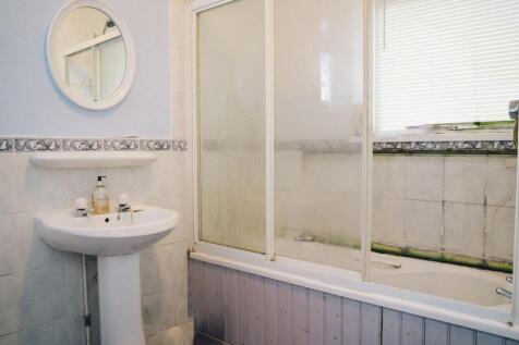 Ystafell Molchi / Bathroom