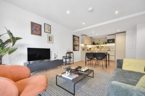 This exciting and NEW highly sought after development in Deptford is FULLY FURNISHED with Bo Concept furniture packages and is also PET FRIENDLY. UNCLE Deptford proudly offer further benefits for resi