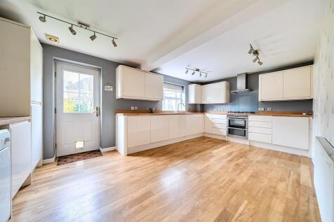 8 Lilac Drive, Lutterworth