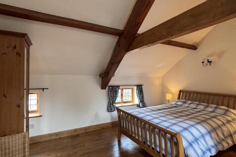The Coach House - Bedroom (3).JPG