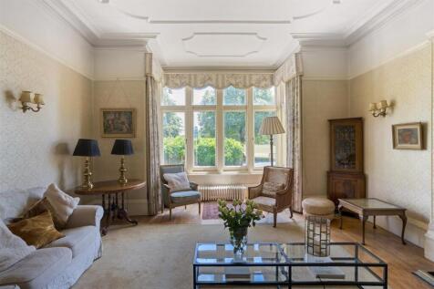 8 bed, 2 bath Semi-Detached in Bristol - Photo 33