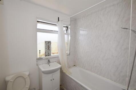 Bathroom.jpg