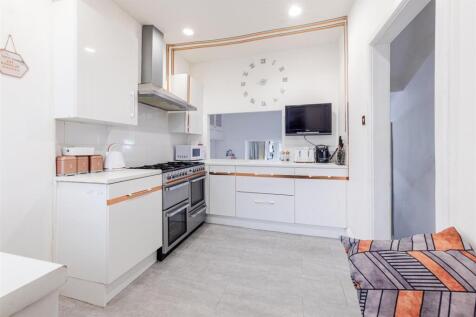 15_32A Torwood Street, Torquay.jpg