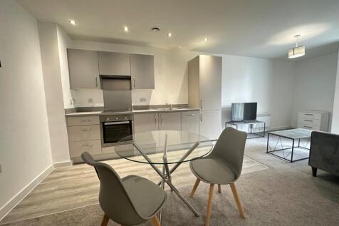 Available: 01/07/2026 Holding Fee: £201.92 Traditional Deposit: £1009.62 Council Tax Band: TBC No Deposit Scheme Available (Reposit) Qube Residential are delighted to present this spacious 5th floor s