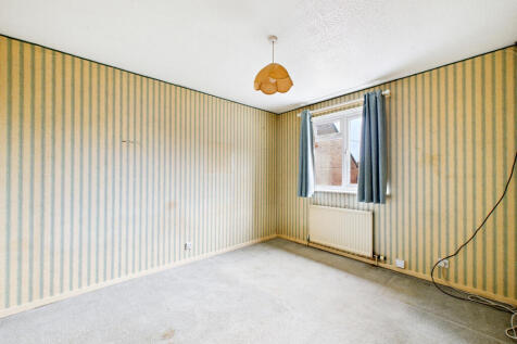 CAM01984G0-PR0537-STILL006