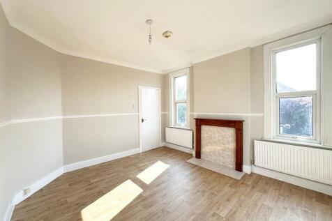 156 glenwood loun...