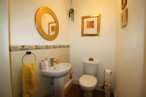 Cloakroom/WC
