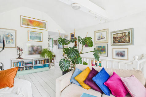 15. CAM01984G0-PR0536-STILL013