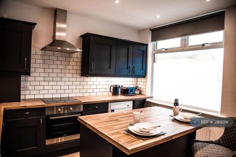 Shared Modern 3 Bed Property 1 Room Available 1st July 2026 - £625pcm 1 Room Available 3rd September 2026 - £625pcmMinimum Required Income £21,500 per year The Property This luxurious 3 Bed HMO.... **