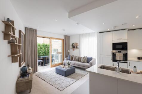 Living Area / Kitchen