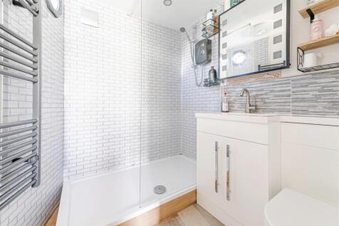 Outbuilding/Office Shower Room