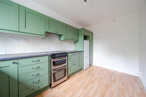 Kitchen / Breakfast Room